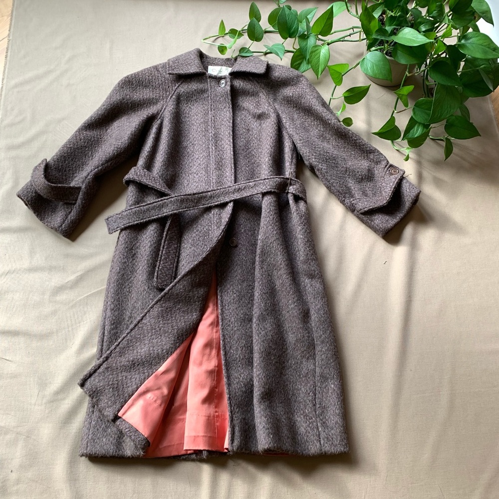 Vintage Oscar De La Renta Coat!